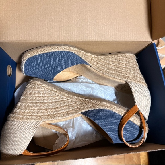 White Mountain Blue and Tan Espadrille Sandals - Picture 3 of 8